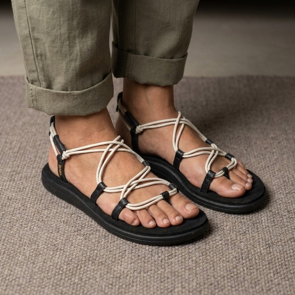 Teva Voya Infinity Sandals W10 Black Strappy Comfort Casual Travel Lightweight